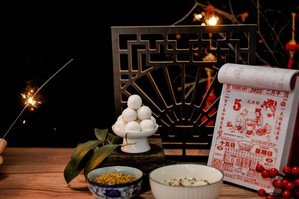 元宵节手工桂花汤圆甜品传统美食摄影图片