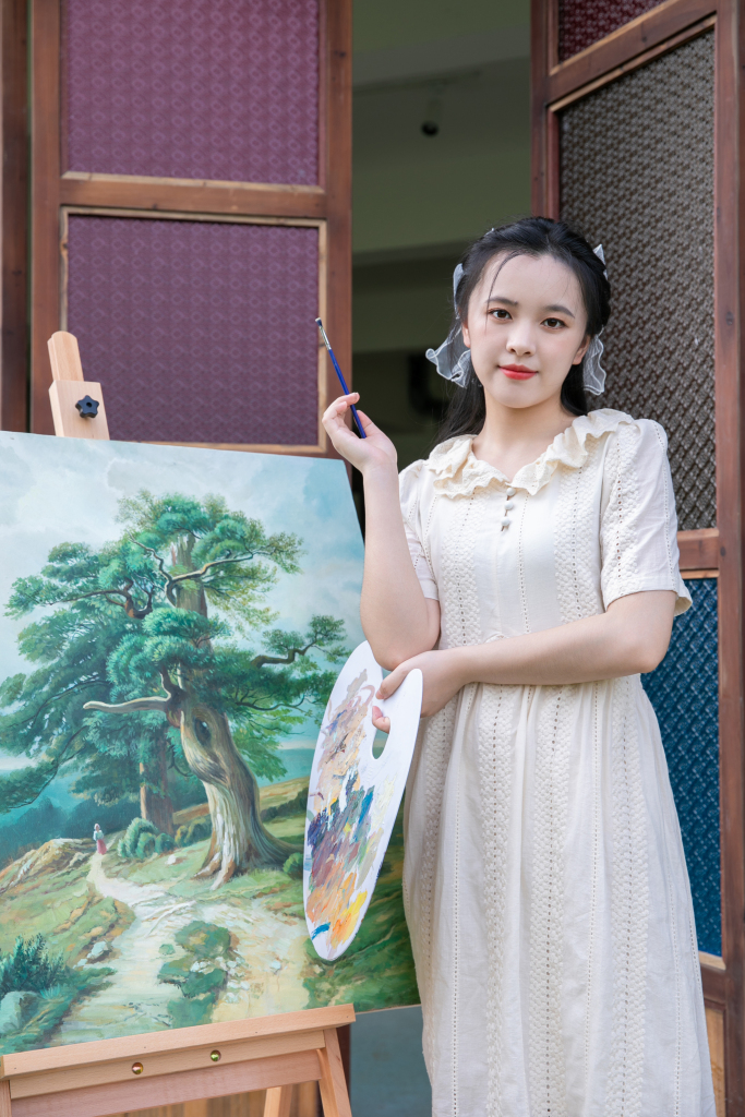 设图艺术生素色连衣裙女生人物摄影图