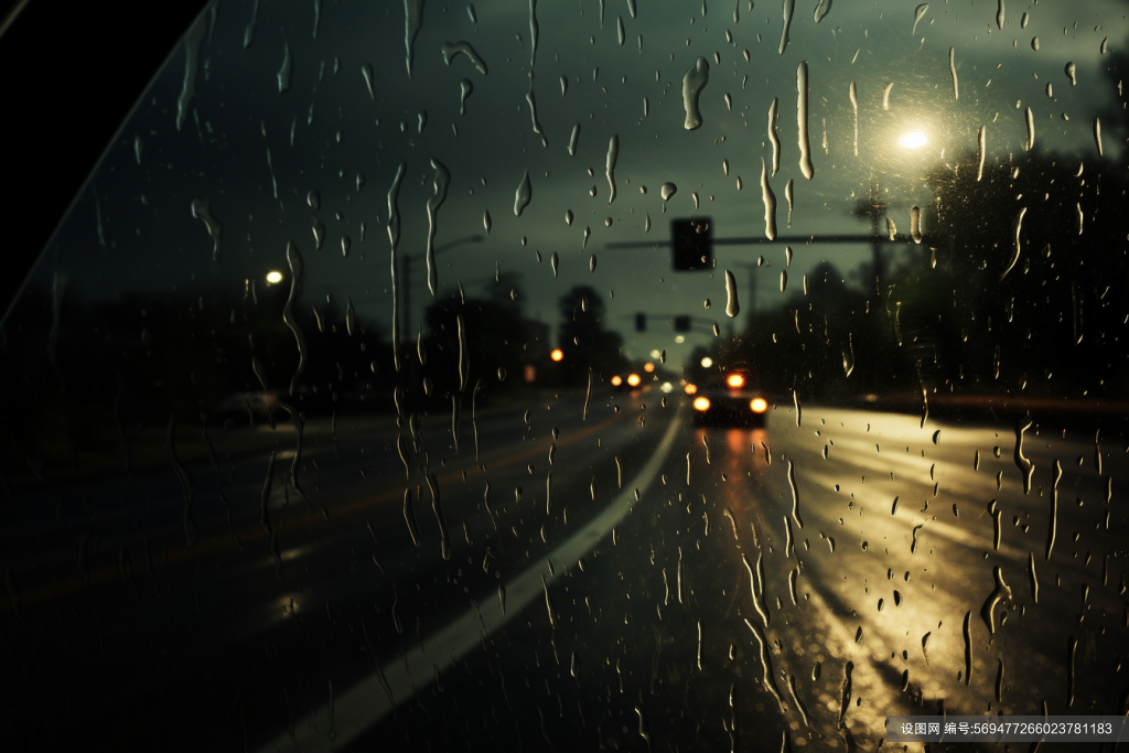 下雨天玻璃窗雨滴暴雨自然天气摄影图