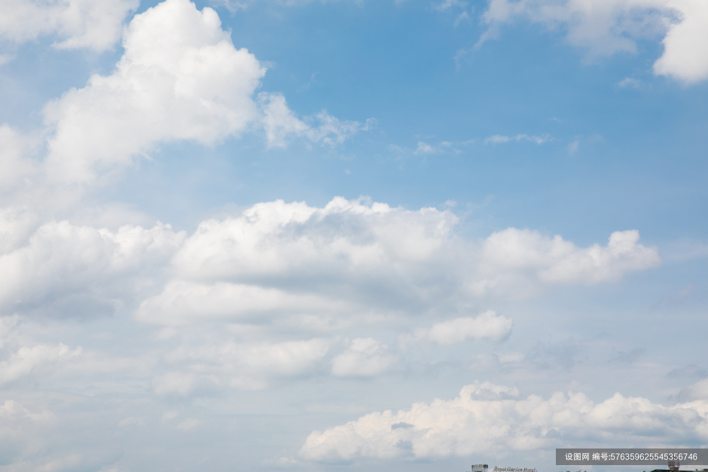 洁净空灵蓝天白云天空风景摄影图