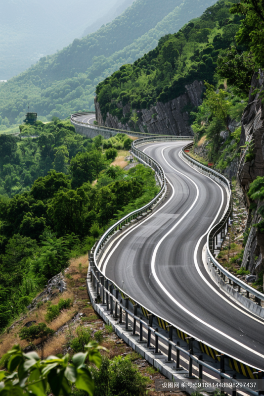 环山道路马路道路沥青路摄影图片