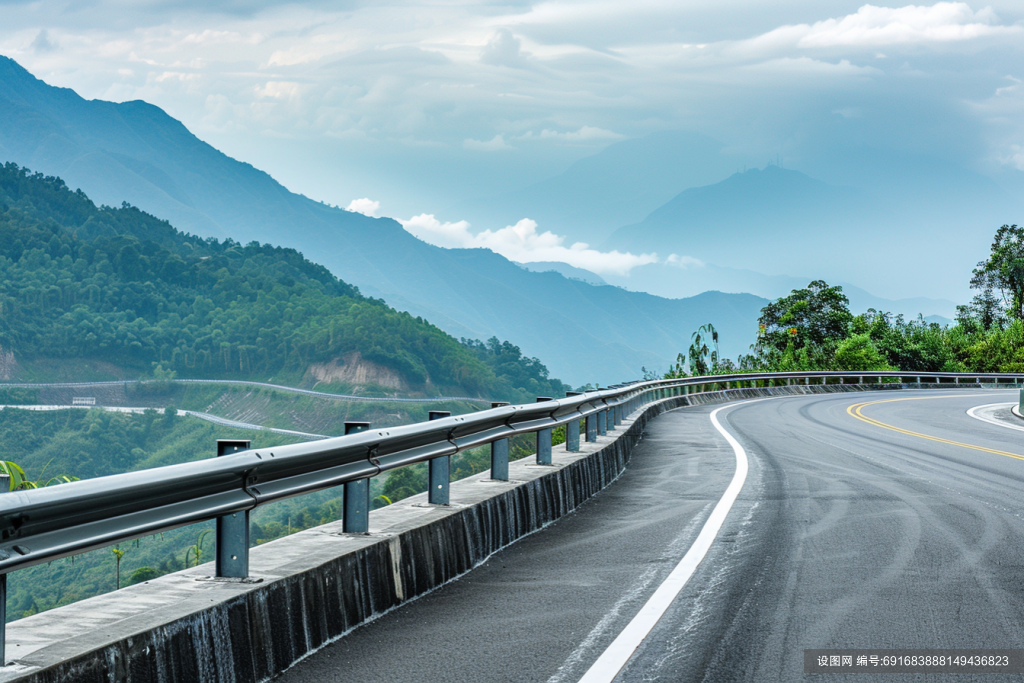 山边公路马路道路沥青路摄影图片