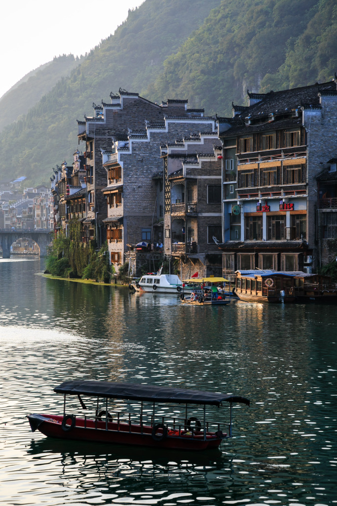 镇远古镇风景画图片