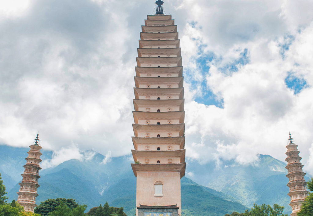 大理崇圣寺三塔非商用