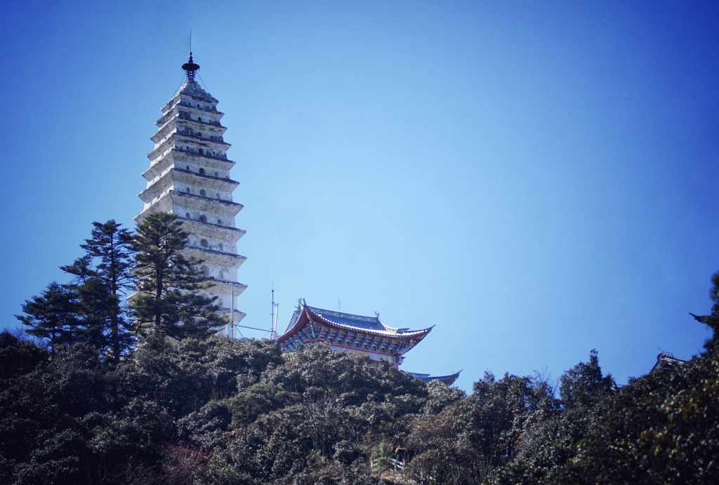 云南大理宾川鸡足山楞严塔