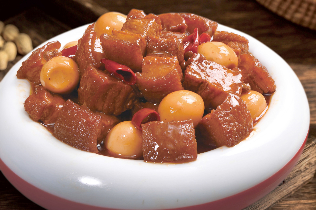 鹌鹑蛋红烧肉美食图片